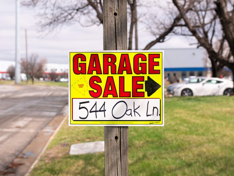 Sunburst Systems 3610 Garage Sale Sign 14" x 11" Neon, w/Directional Arrows & box to write info in, Weather Resistant - Image 3